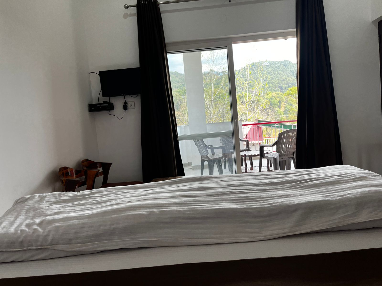 Hotel Bagora Heights-family-suite-balcony-2